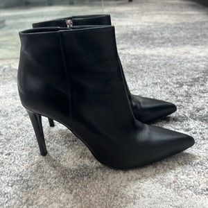 Sergio Rossi black pointed bootie